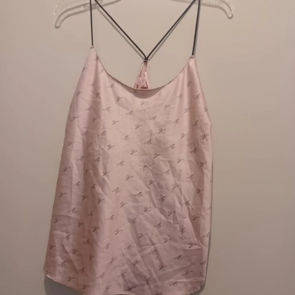 Victoria Secret XL Strappy Pink Sleepwear Pajamas Shirt Tank Top Logo‎ Racerback